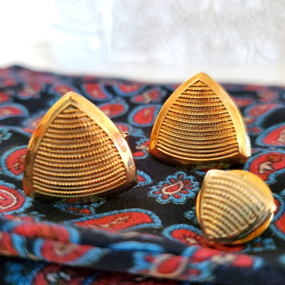 Men's Vintage Gold Cuff Link & Pin Set